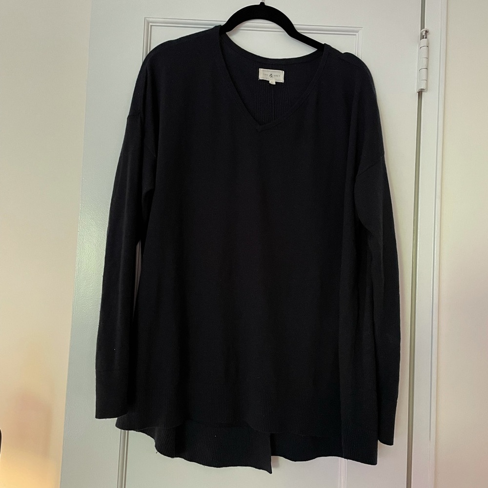 Dark navy blue Lou & grey light wool sweater